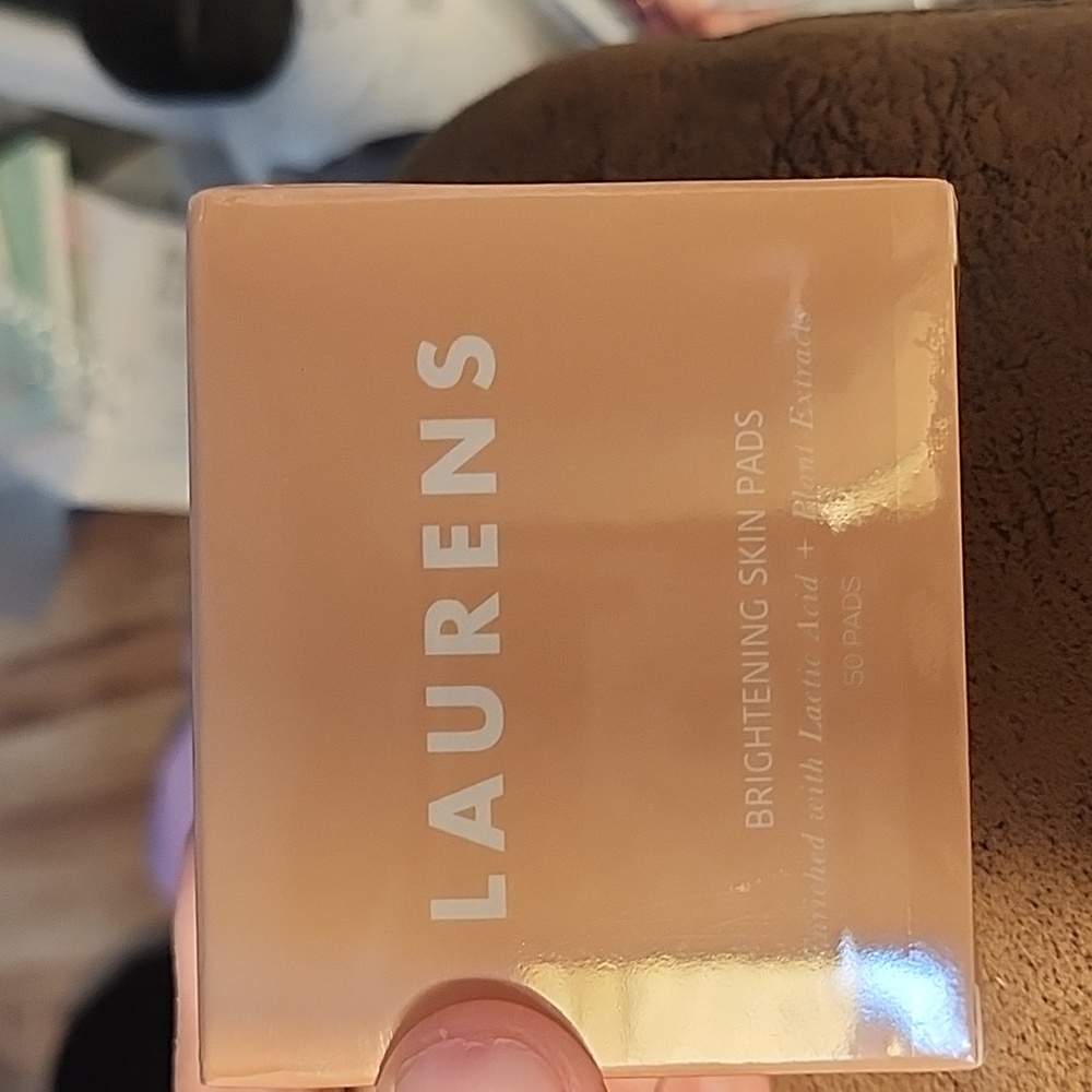 LAURENS BRIGHTENING SKIN PADS ~ NIB